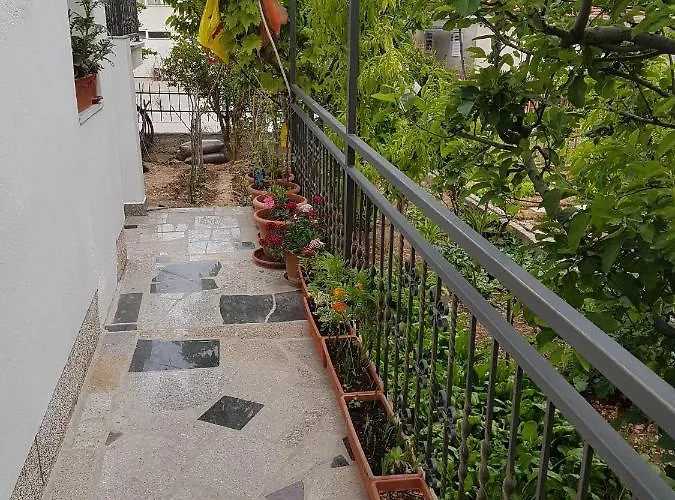 With Parking Space - 12695 Appartement
