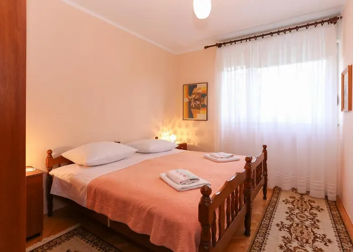 Apartmán With Parking Space - 12695 Trogir